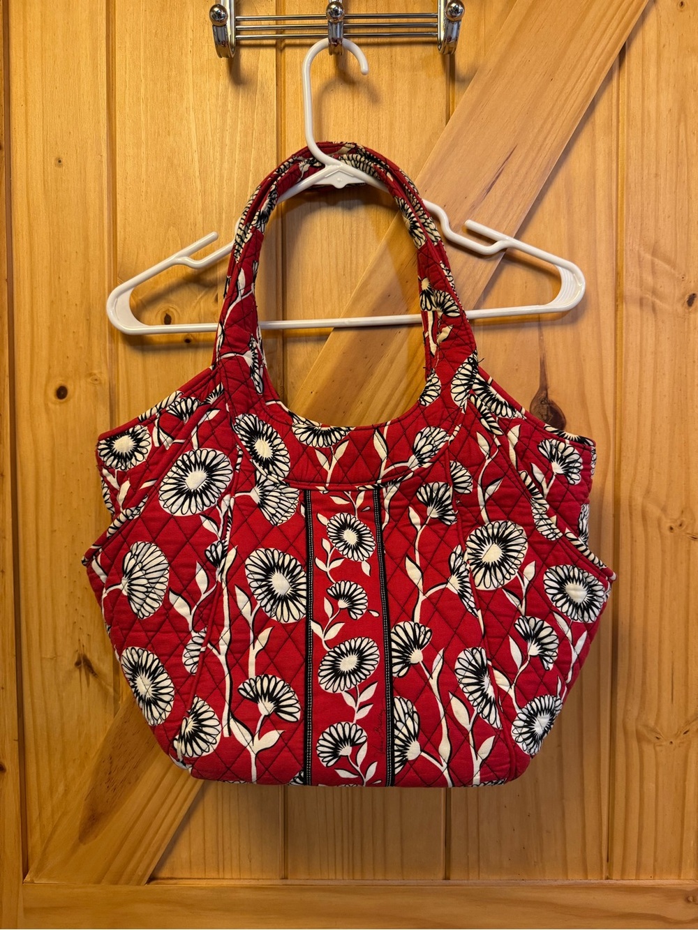 Vera Bradley Red Floral Quilted Tote in Deco Daisy